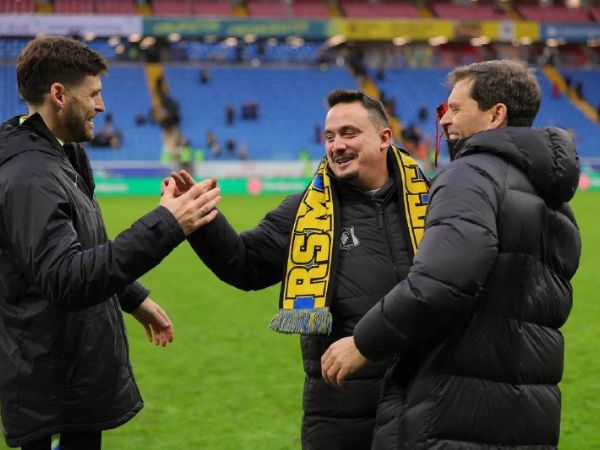 ФК «Ростов» продлил контракт с главным тренером Джонатаном Альбой